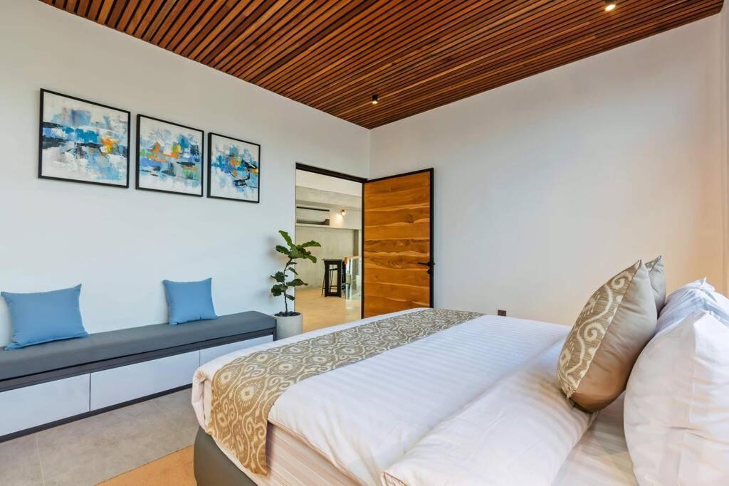 Manresa Villa Bali 4 Canggu Екстериор снимка