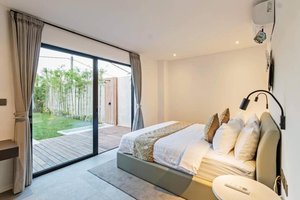 Manresa Villa Bali 4 Canggu Екстериор снимка