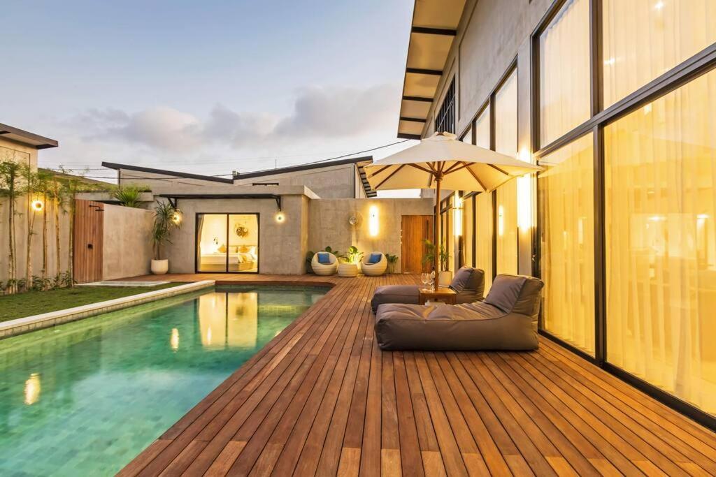 Manresa Villa Bali 4 Canggu Екстериор снимка