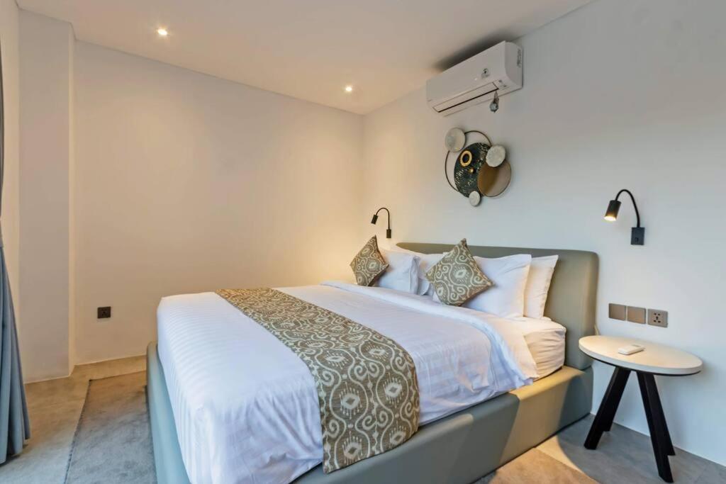 Manresa Villa Bali 4 Canggu Екстериор снимка