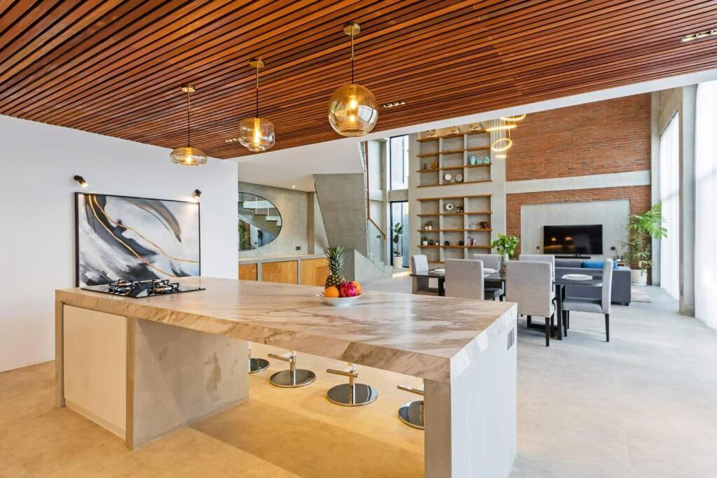 Manresa Villa Bali 4 Canggu Екстериор снимка